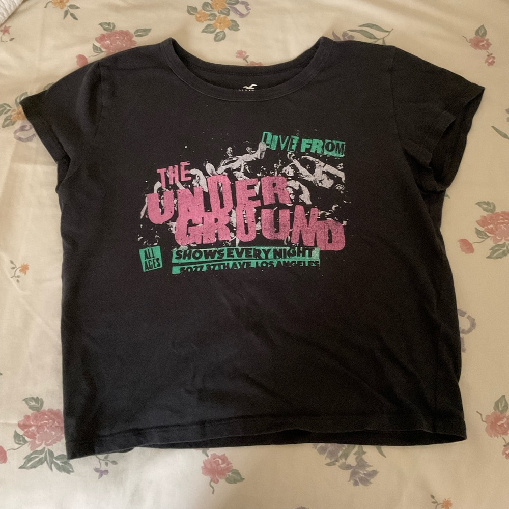 Hollister Baby Tee